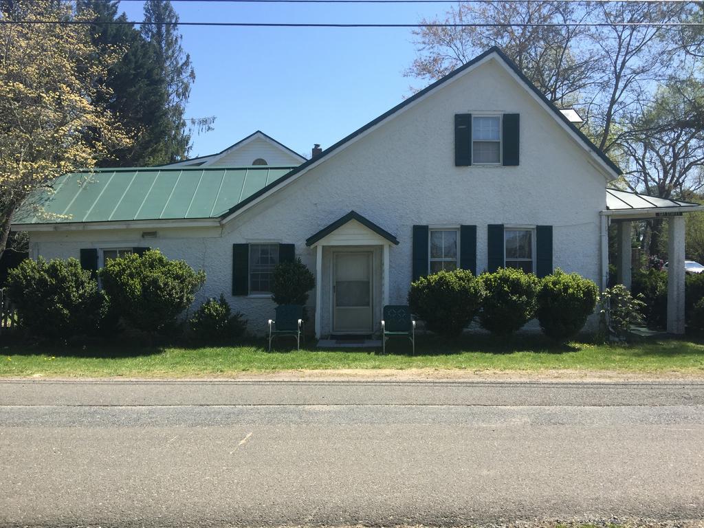 Across The Inn Entire Colonial House With Lovely Porch & Extremely Fast Wi-Fi Washington Exteriör bild